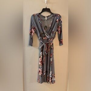 NWT PinkBlush Floral Maternity Dress - size XL